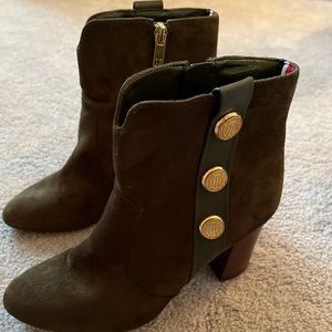 Brownish Green Tommy Hilfiger Boots with Gold Buttons- Size 8